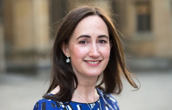 Umrla priljubljena avtorica Strastne zapravljivke