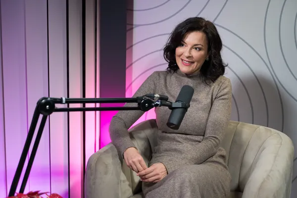 Ali je kozarec rdečega po kosilu res koristen za zdravje?