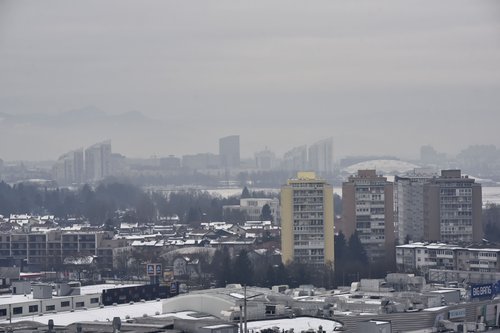 Ljubljana ovita v smog