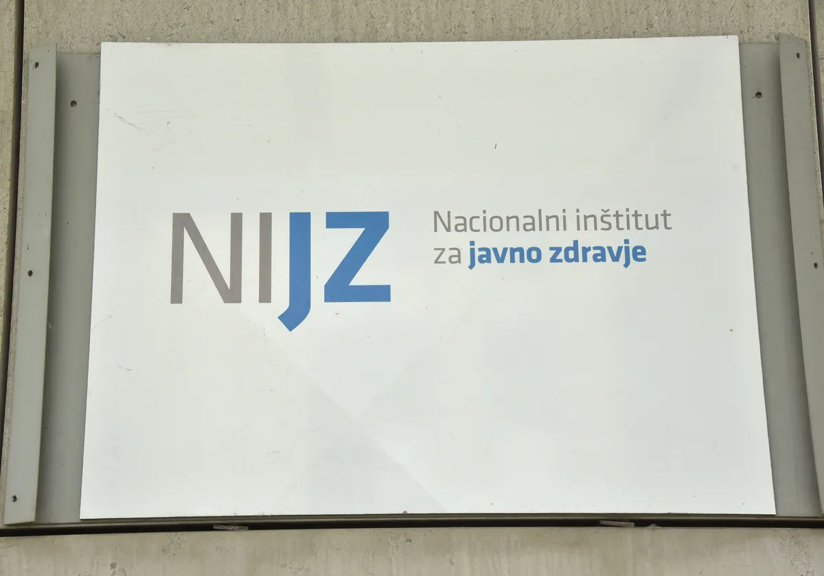 Po prvi okužbi z virusom shamonda v Franciji so se odzvali slovenski strokovnjaki