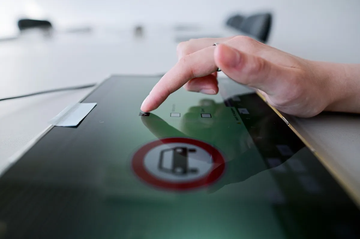 Pet najtežjih vprašanj na nemškem vozniškem izpitu. Poznate pravilne odgovore?