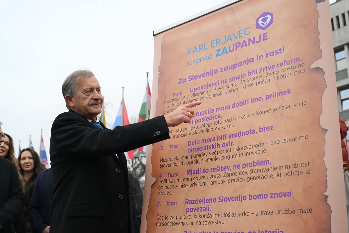 Karl Erjavec pred parlamentom predstavil deset tez za prenovo države