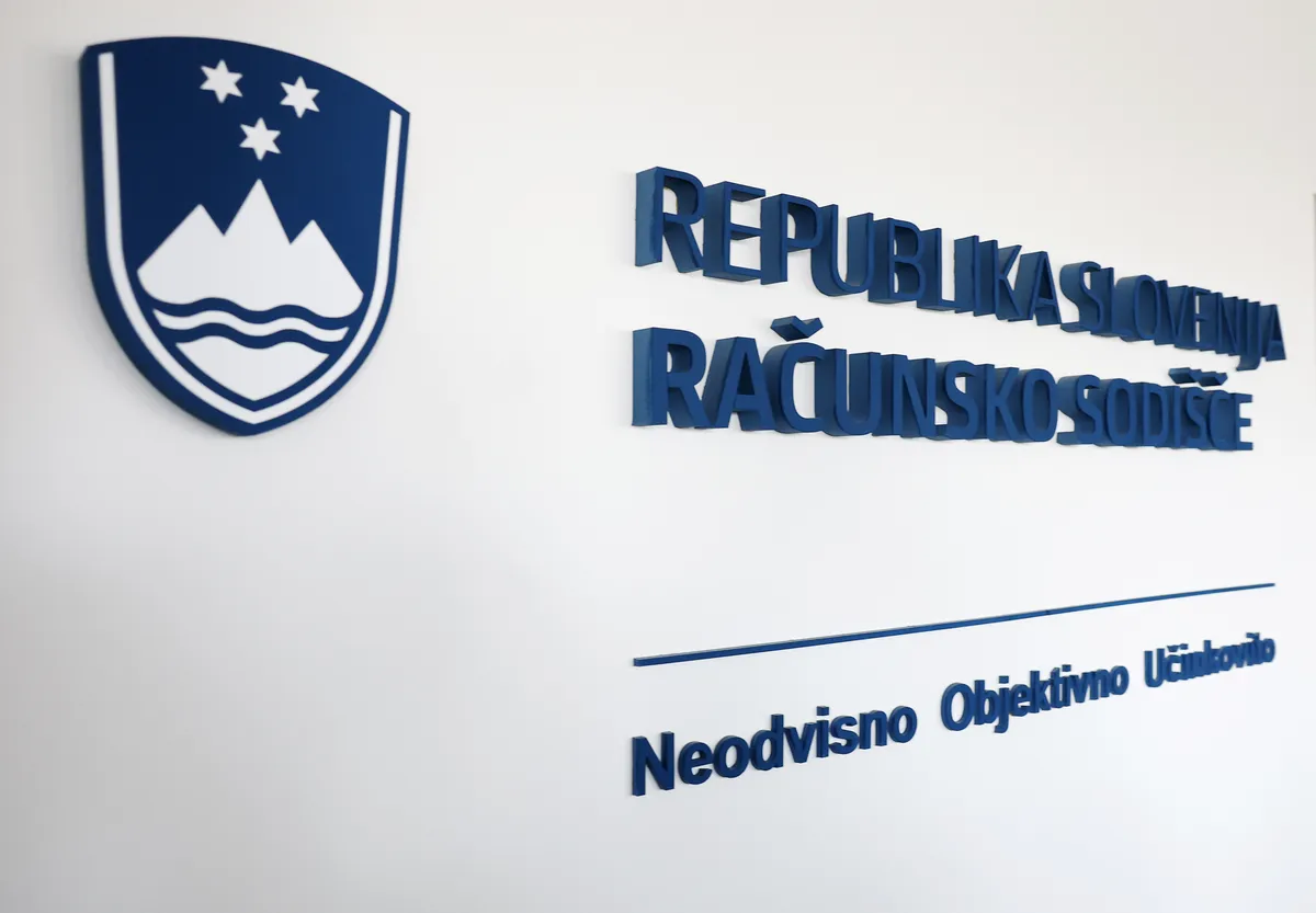 Računsko sodišče: Ministrstvo pri razpisu za e-oskrbo na daljavo delno uspešno