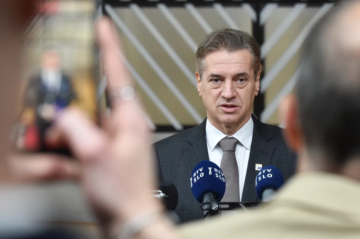 Golob pred vrhom EU: Kdor bi bil proti ozemeljski celovitosti, nima česa iskati v evropski družini