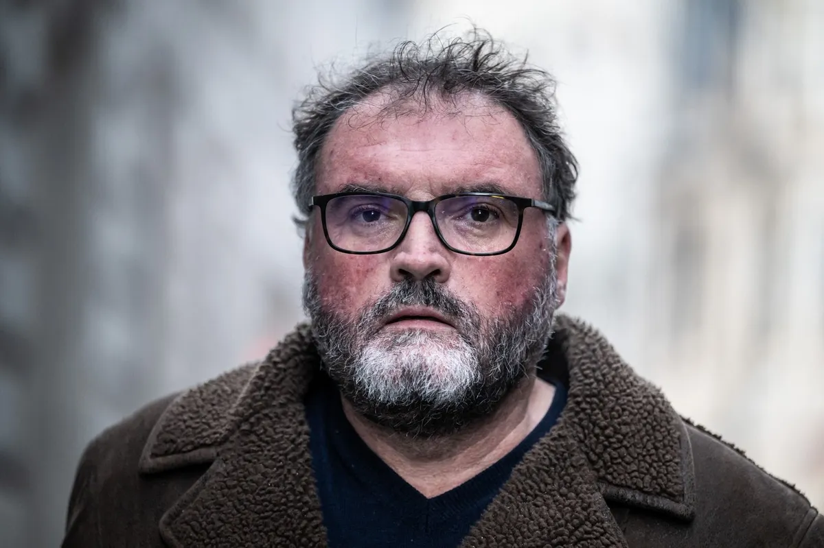 Francoski anesteziolog, ki je zastrupil 30 pacientov, obsojen na dosmrtni zapor