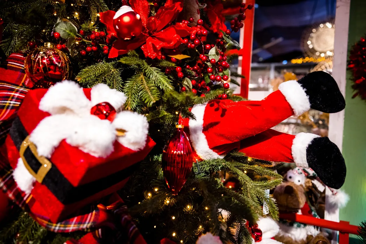 Božički v stilu Robina Hooda oropali živilsko trgovino, da bi pomagali lačnim