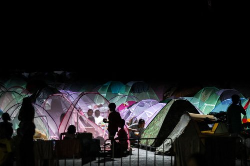 Zaradi konflikta med Tajsko in Kambodžo na stotisoče razseljenih