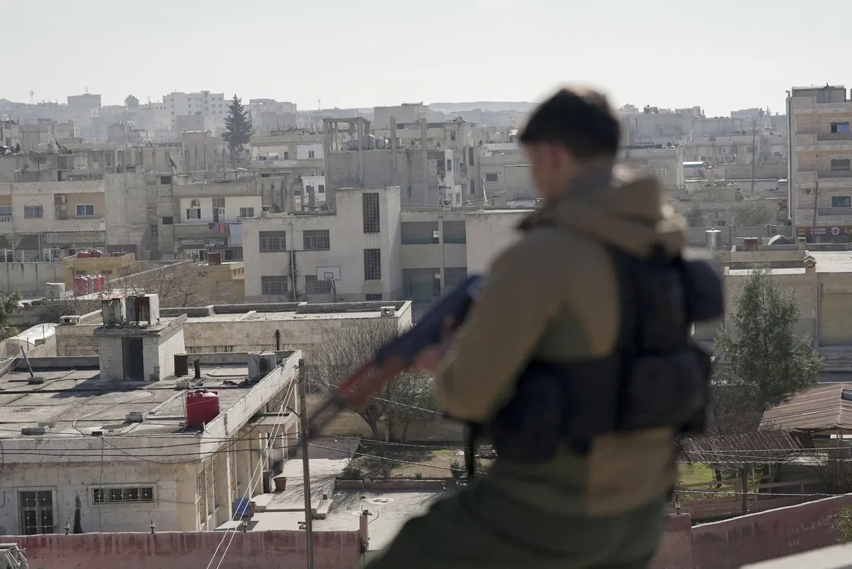 Na severu Sirije izbruhnili spopadi med kurdskimi in vladnimi silami