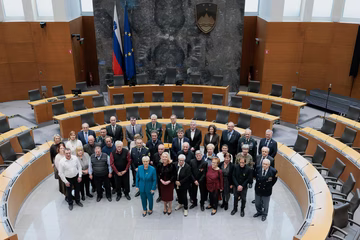 Sprejem svojcev padlih in ranjenih v vojni za Slovenijo: "Spomin na junaška dejanja moramo ohranjati"