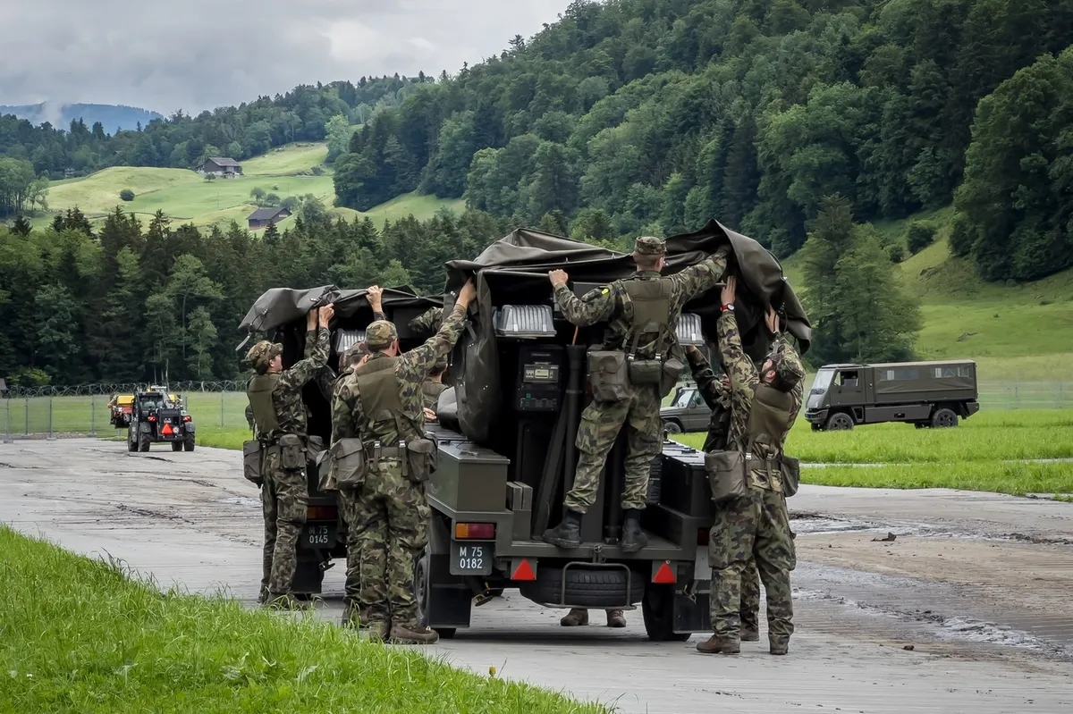 Šef vojske opozarja: Švica se ne more sama braniti