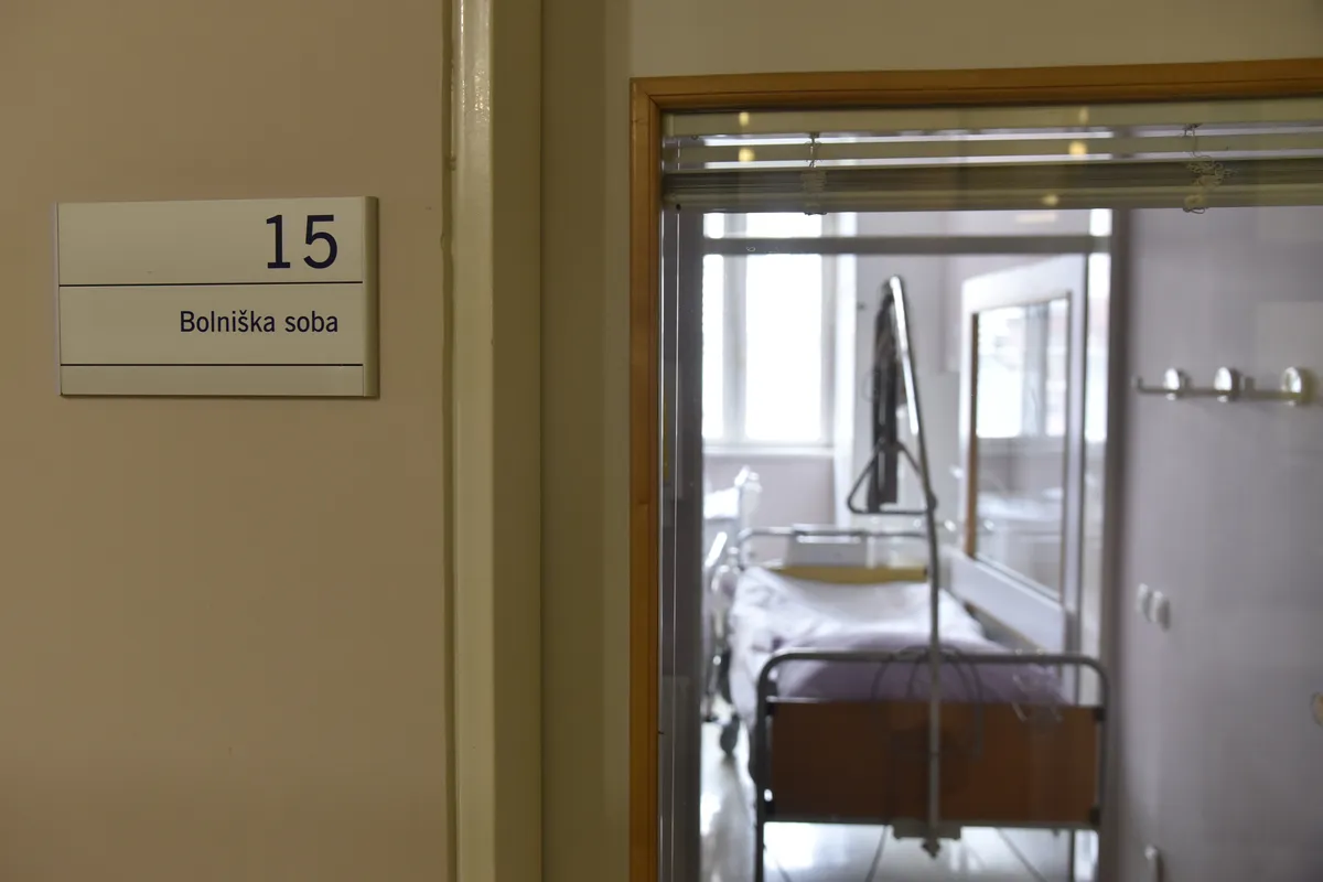 Gripa: razmere so kritične, a vrhunca še nismo dosegli