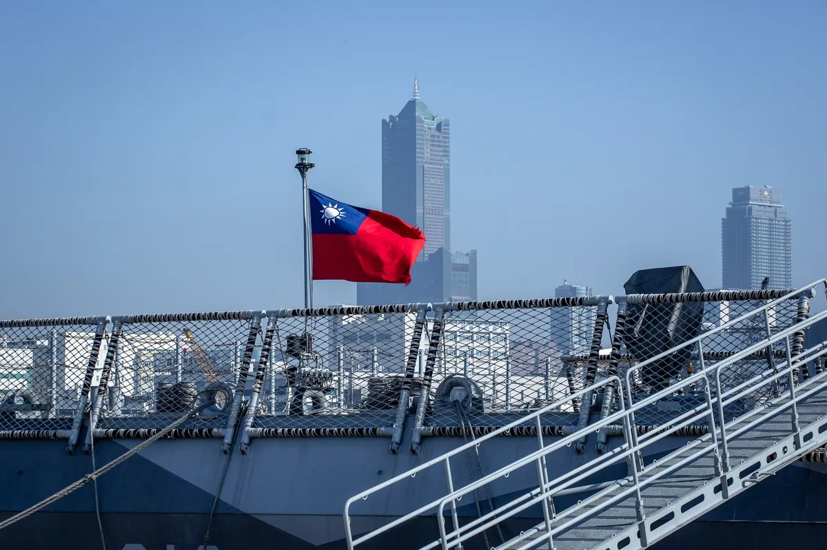 Kitajske ladje se umikajo iz voda okoli Tajvana, a vojaške vaje še niso končane