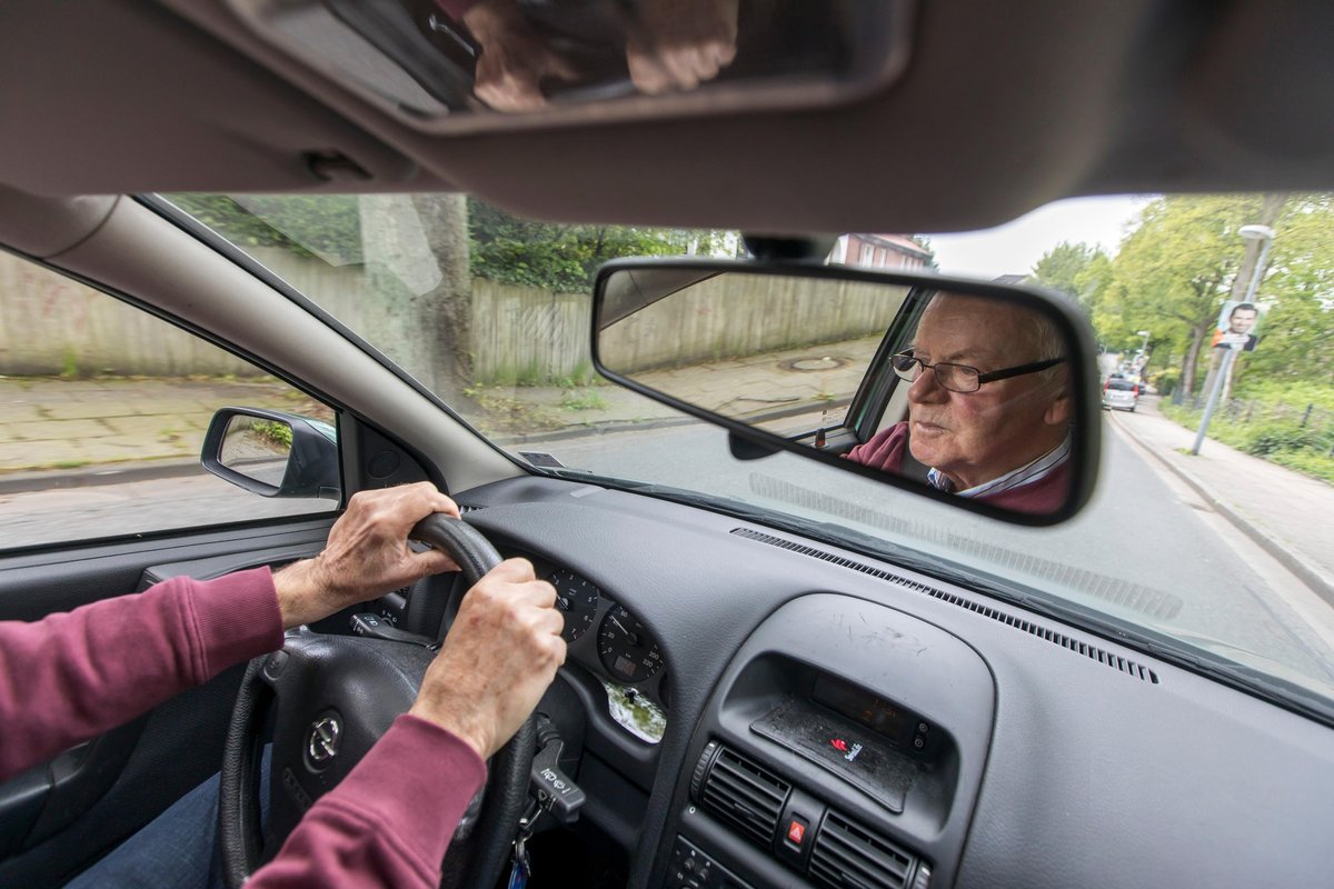 Odpravil se je k zdravniku v Franciji, končal pa v 1.800 kilometrov oddaljeni Dalmaciji