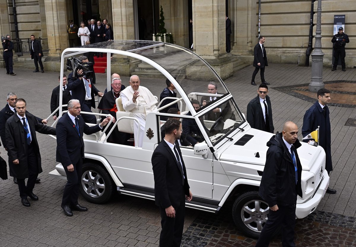 Papežu Frančišku še vedno niso izpolnili zadnje želje