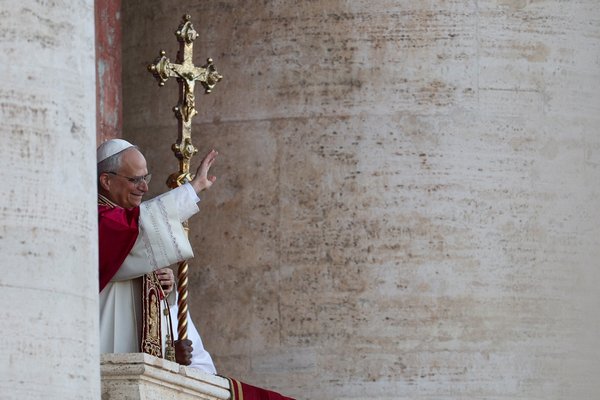 Razočarani papež Leon posvaril: Nevarni boji za oblast v rimski kuriji