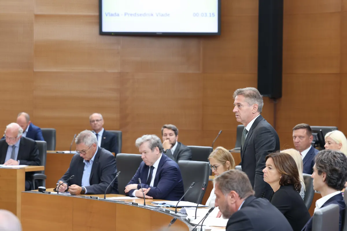 Šutarjev zakon danes pred poslanci