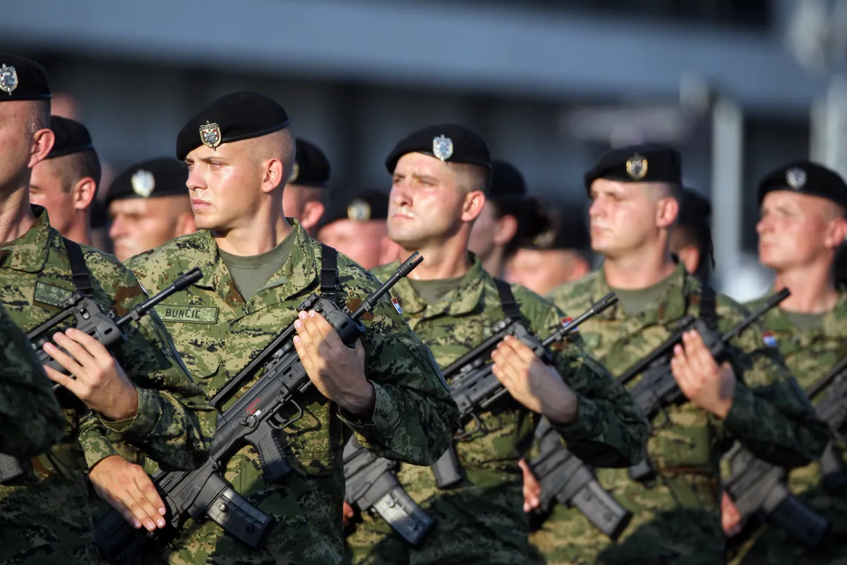 V hrvaških vojašnicah že čez nekaj dni 800 nabornikov