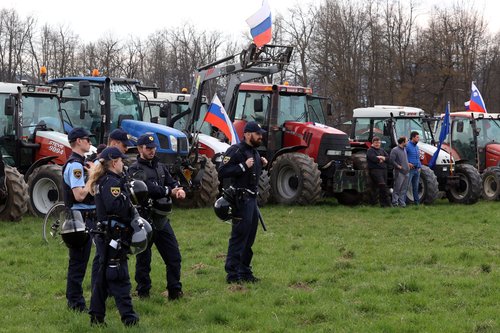 Protest kmetov proti kanalu C0