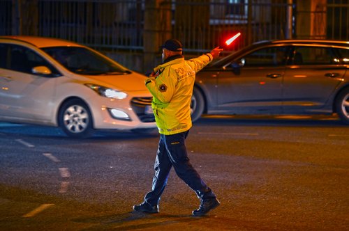 Slovenska policija, kontrola, nadzor prometa