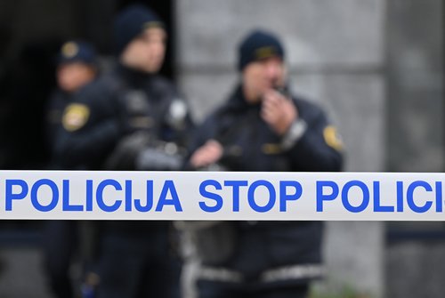 policija, slovenija, policijski trak