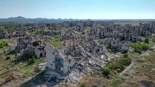 Uničeno mesto Marinka v doneški regiji