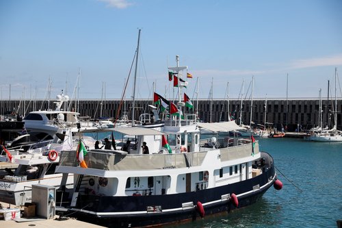 Ladje s pomočjo za Gazo