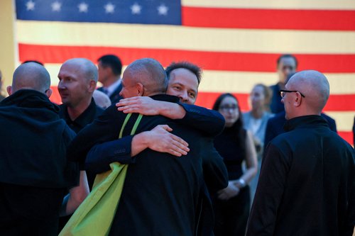 Izpustitev političnih zapornikov