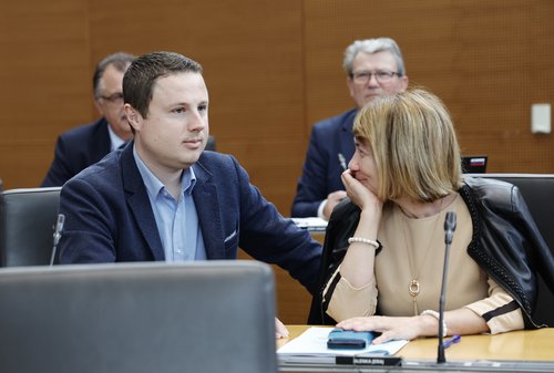 Slovenija, Ljubljana, 22.04.2025, 22. april 2025 Redna seja državnega zbora, politika, portret, Robert Golob, Tanja Fajon, Janez Janša, Luka Mesec, Miha Kordiš, Žan Mahnič, Eva Irgl,Foto: Borut Živulović/F.A.Bobo