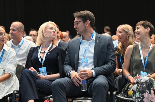 Slovenija, Koper, 20.09.2025, 20. september 2025 Kongres stranke Svoboda. politika, Robert Golob, stranka, Tina Gaber Golob Foto:Žiga Živulović jr./F.A.Bobo