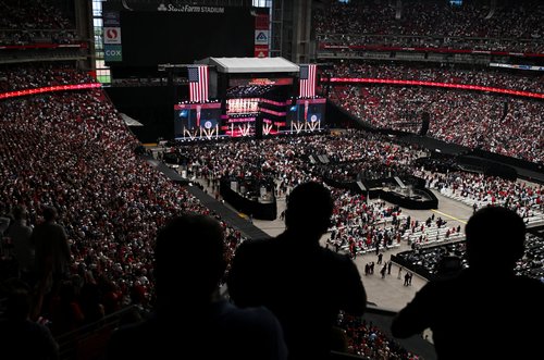 Spominska slovesnost za Charlieja Kirka