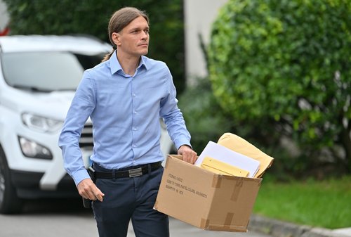 Hišne preiskave pri Alešu Hojsu