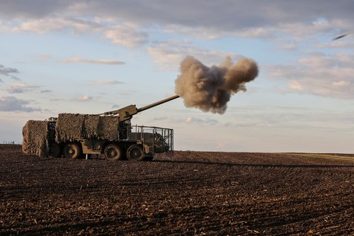 Ukrajinsko topništvo v harkovski regiji