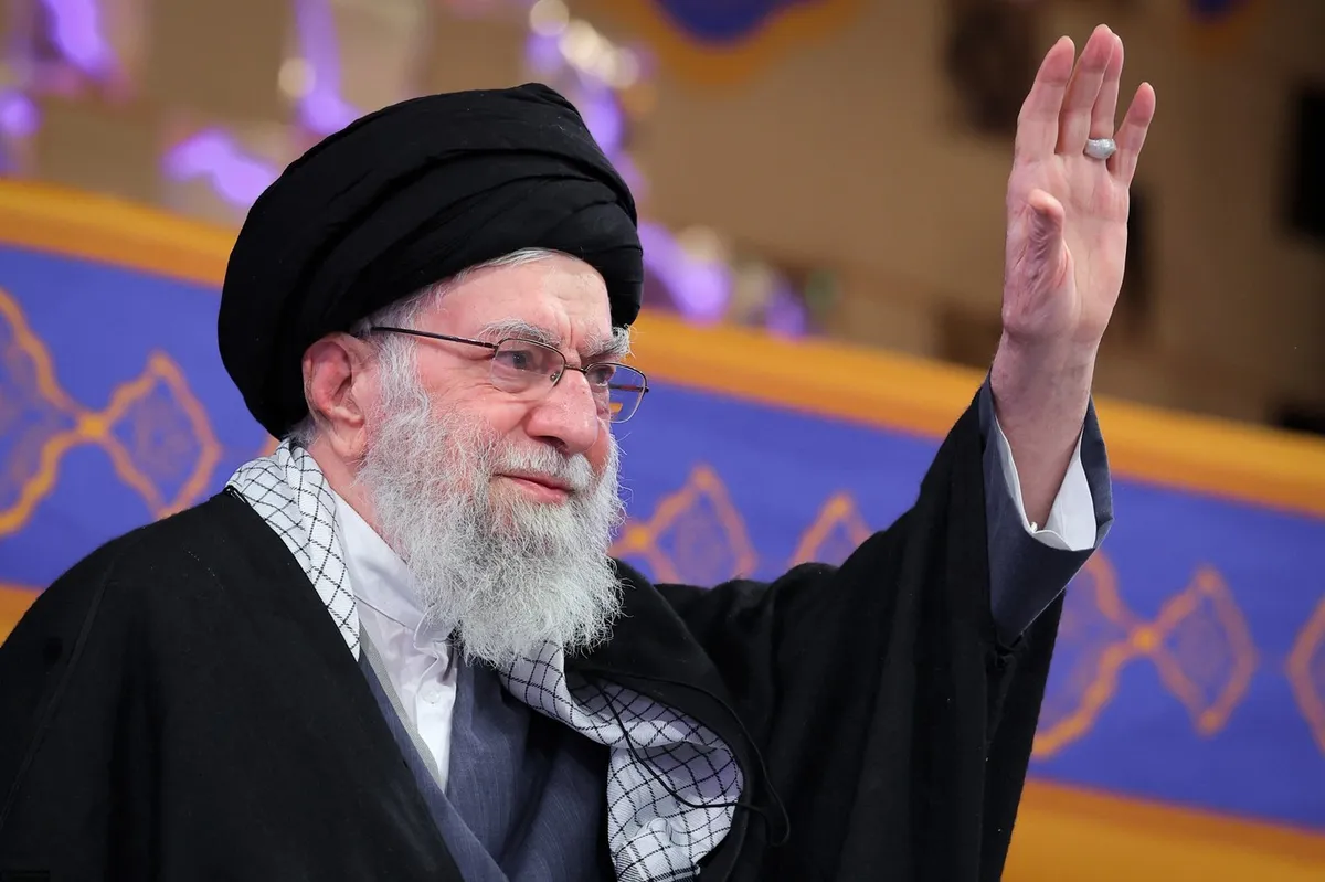 Iranski vrhovni voditelj naj bi imel pripravljen "plan B" za pobeg pred protestniki