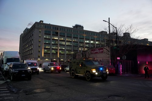 Konvoj vozil, ki naj bi Nicolasa Madura peljal na sodišče