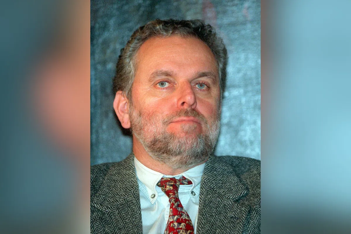 Umrl je filozof in profesor Aleš Erjavec