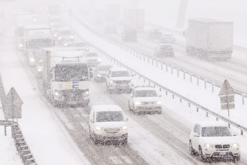 Sneg pobelil Slovenijo