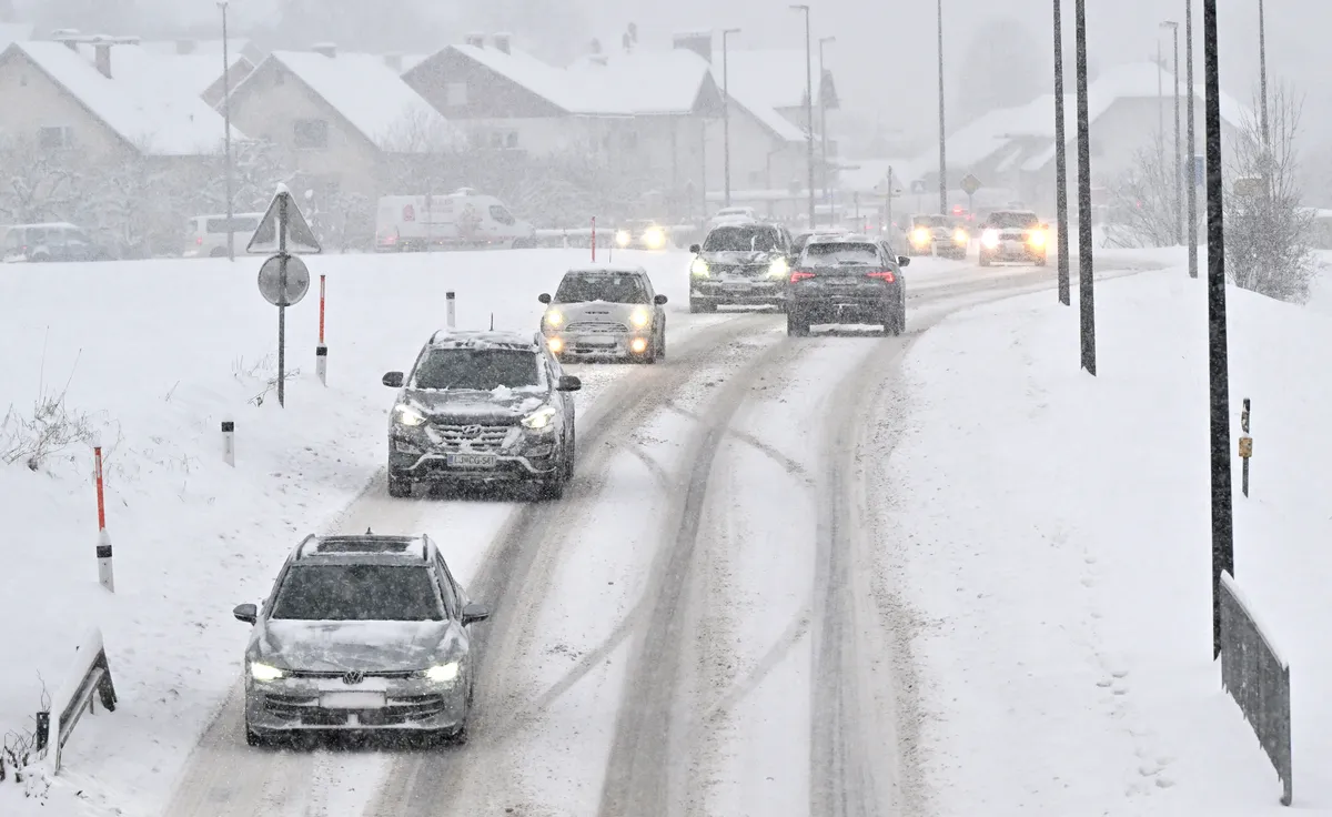 Za koliko se na snegu poveča zavorna pot