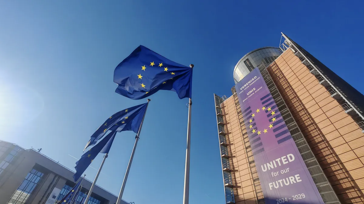 Bruselj načrtuje zaostritev sankcij proti Iranu