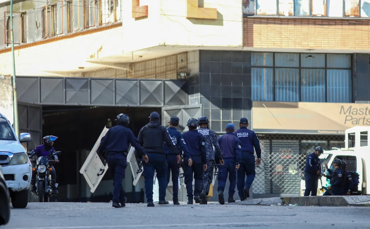 Venezuela začela izpuščati večje število političnih zapornikov