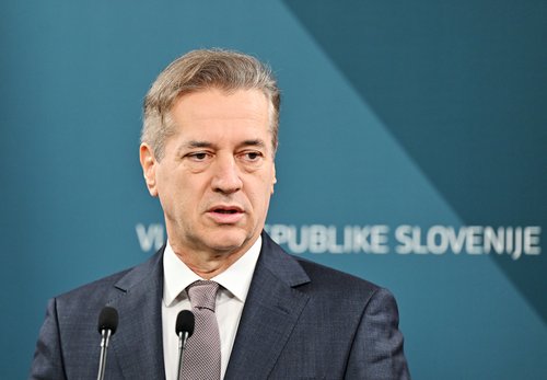 Premier Robert Golob