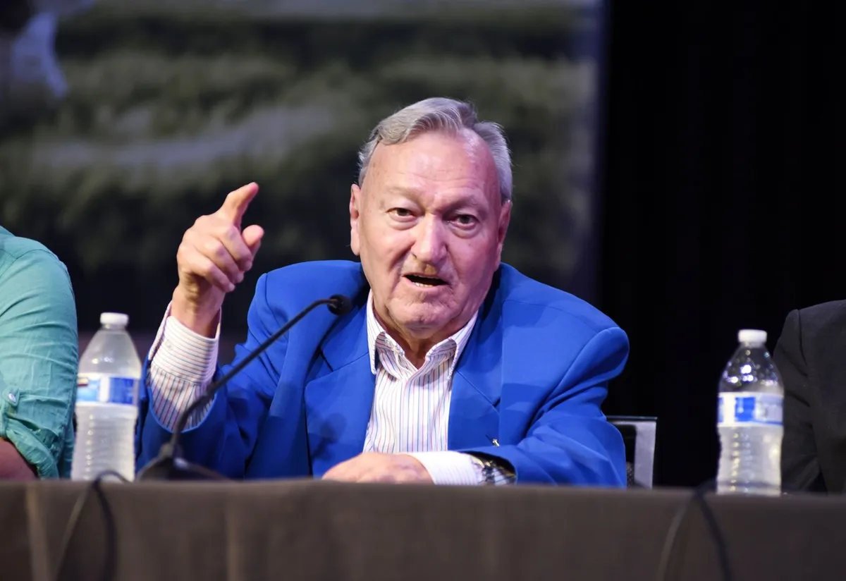 Umrl "oče" teorij o starodavnih obiskih Nezemljanov, Erich Von Däniken