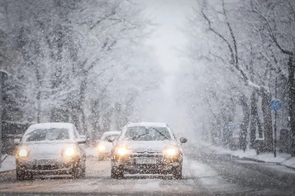 Tudi vi pozimi delate to napako? Avtomehanik opozarja: "Uničilo vam bo motor"