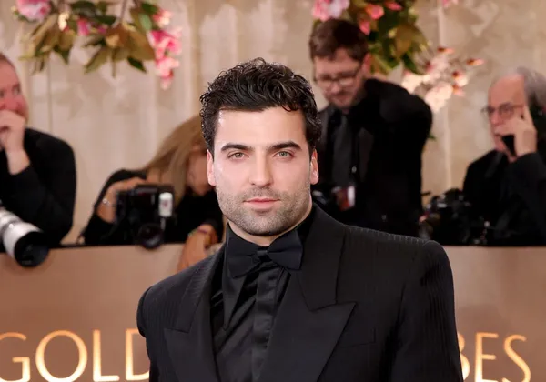 Slovenski plesalec zablestel na rdeči preprogi med hollywoodsko elito (VIDEO)