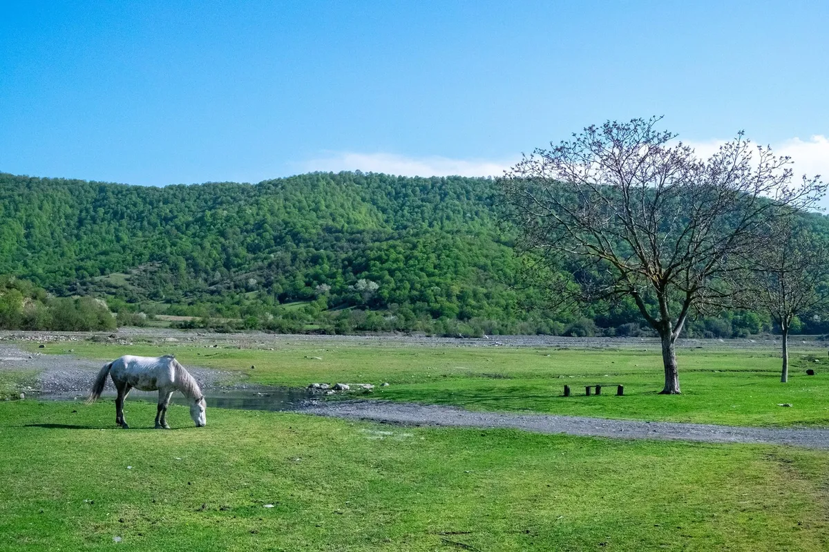 Očarljiva dolina na robu Evrope, a ZDA zaradi preteklosti obisk odsvetujejo