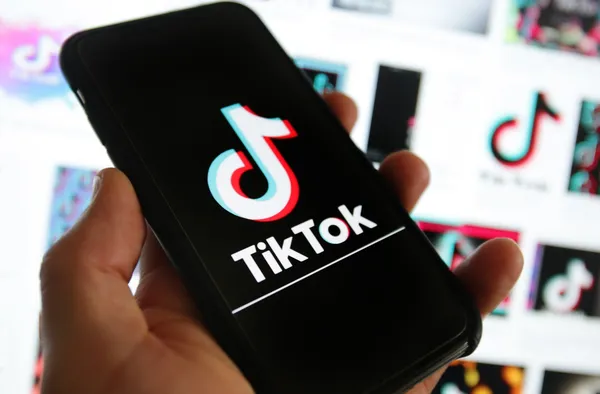 TikTok uvaja novost. Ukinjenih bo lahko na tisoče računov