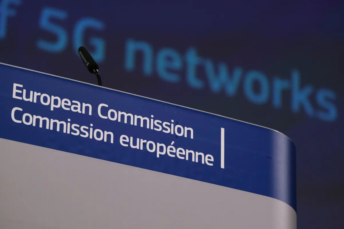 EU bi lahko prepovedala visoko tvegano kitajsko opremo v omrežjih 5G