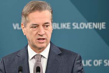 Golob: Vsakič, ko morajo del dobička deliti, poslušamo, kako bo svet propadel