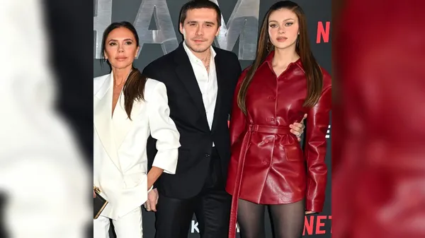 Sinov napad sprožil preobrat: Victoria Beckham številka ena