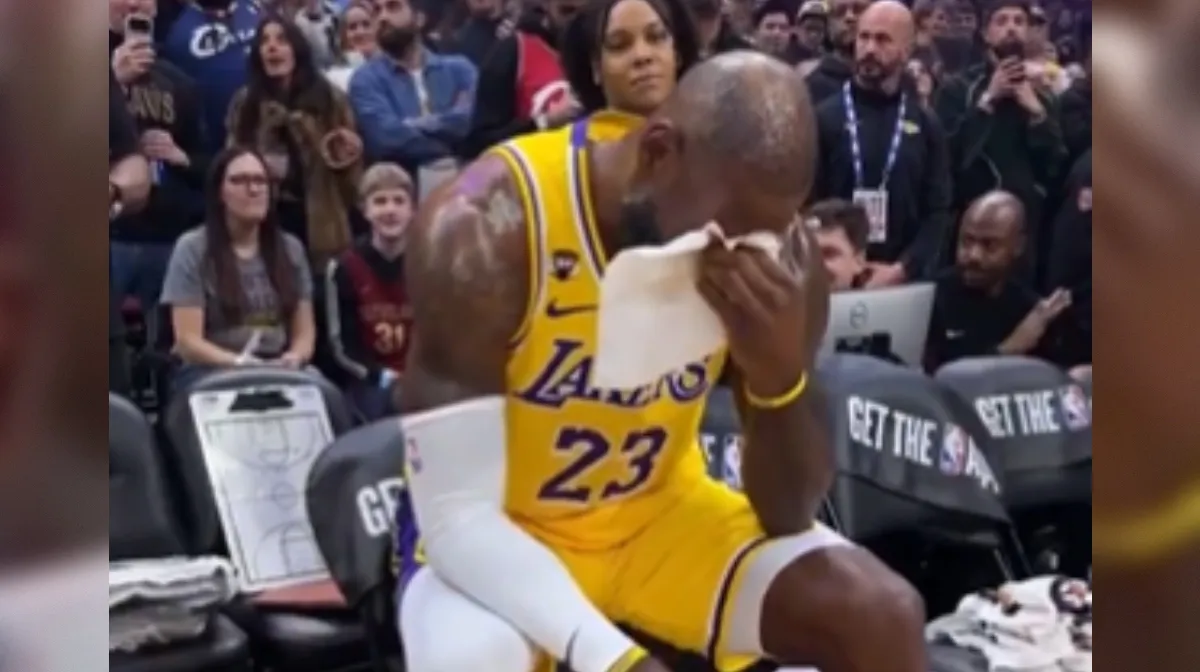 LeBron James ni zdržal: prizor, ki je ganil tudi njegovega sina