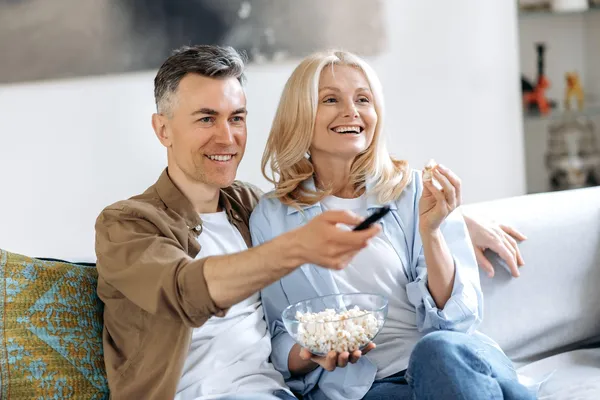 Tedenski horoskop (2. 2. - 8. 2.): Kdo naj bo pozoren na čustvene vampirje?